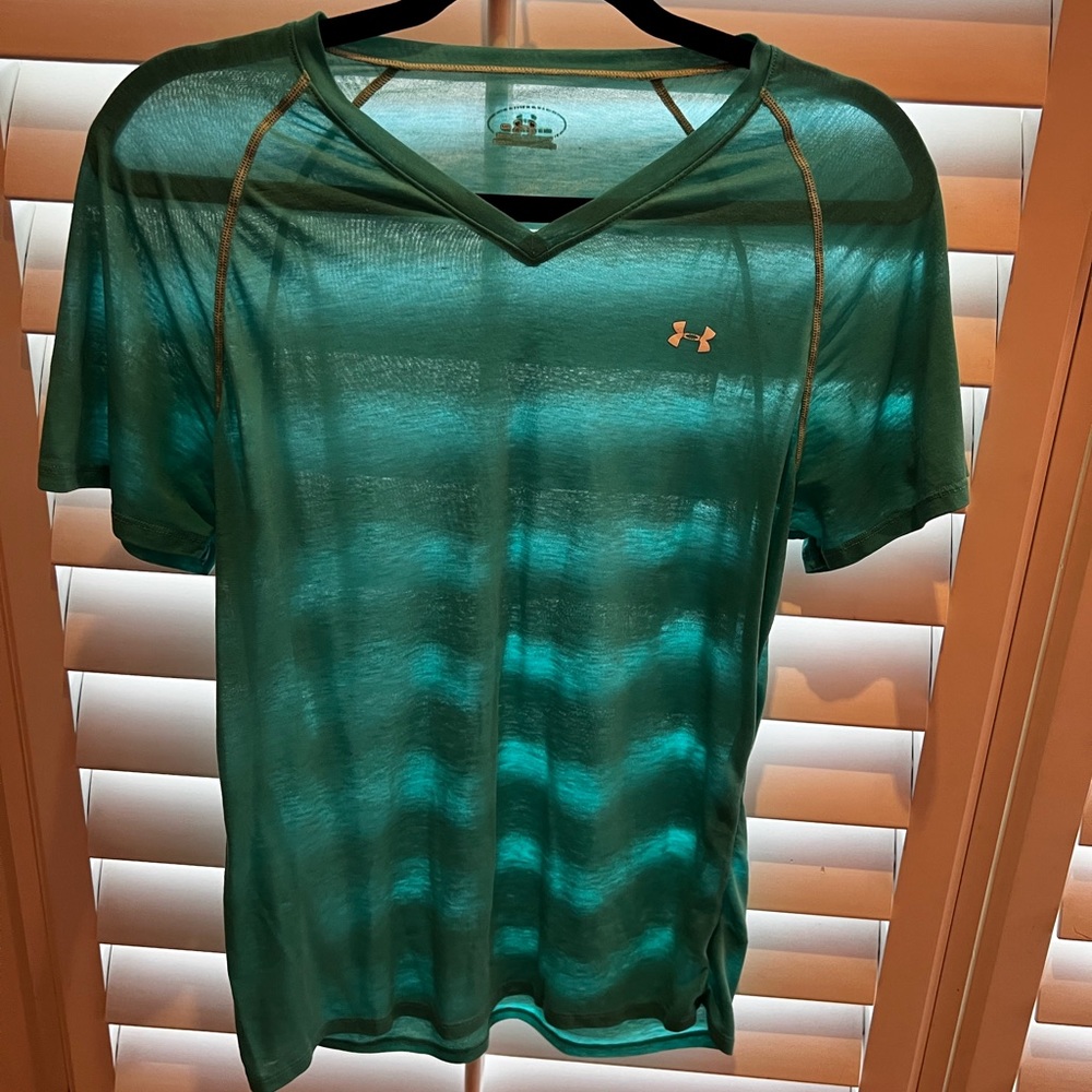 Under Armour Tshirt